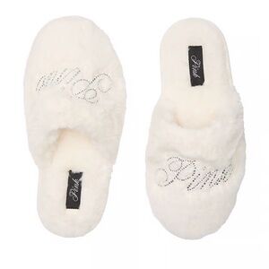 Victorias Secret Pink White Fluffy Slippers NWOT